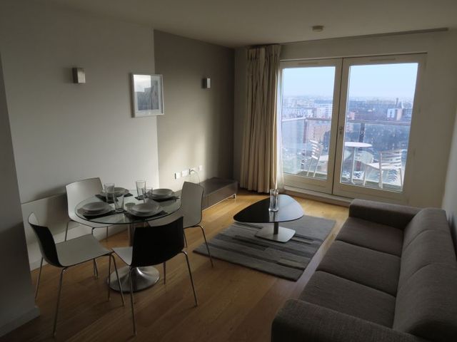 Image of 1 bedroom Apartment to rent in Goulden Street Manchester M4 at 49 Goulden Street  Manchester City, M4 5EN