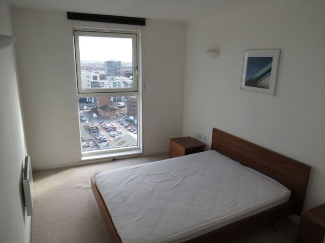  Image of 1 bedroom Apartment to rent in Goulden Street Manchester M4 at 49 Goulden Street  Manchester City, M4 5EN