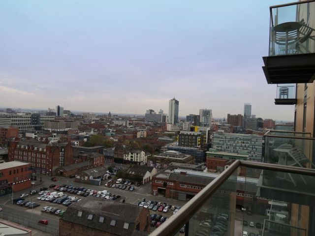  Image of 1 bedroom Apartment to rent in Goulden Street Manchester M4 at 49 Goulden Street  Manchester City, M4 5EN