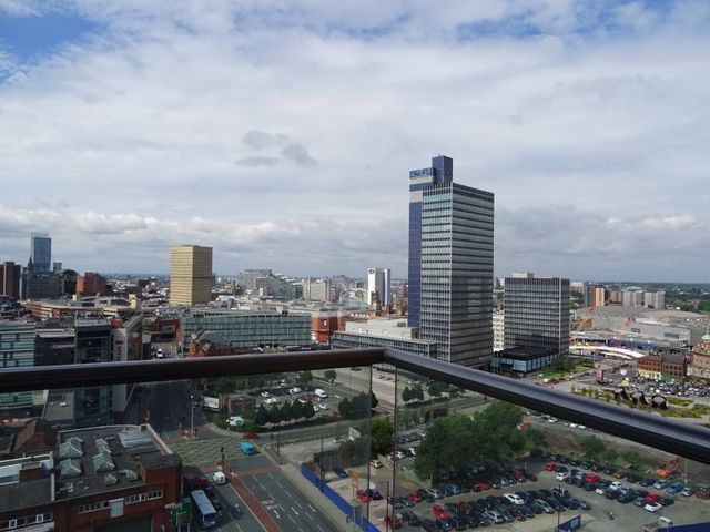  Image of 2 bedroom Apartment to rent in Goulden Street Manchester M4 at 49 Goulden Street  Manchester City, M4 5EN