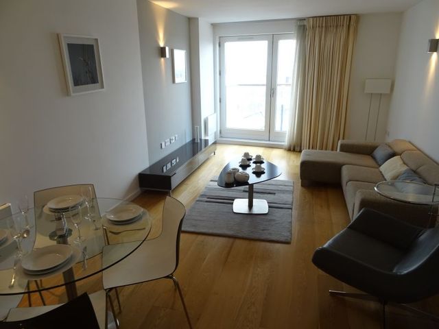  Image of 1 bedroom Apartment to rent in Goulden Street Manchester M4 at 49 Goulden Street  Manchester City, M4 5EL
