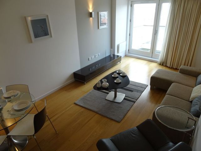  Image of 1 bedroom Apartment to rent in Goulden Street Manchester M4 at 49 Goulden Street  Manchester City, M4 5EL