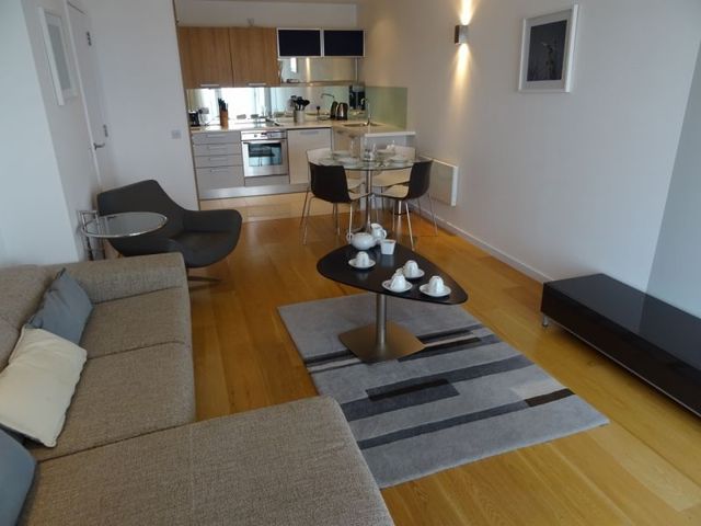  Image of 1 bedroom Apartment to rent in Goulden Street Manchester M4 at 49 Goulden Street  Manchester City, M4 5EL