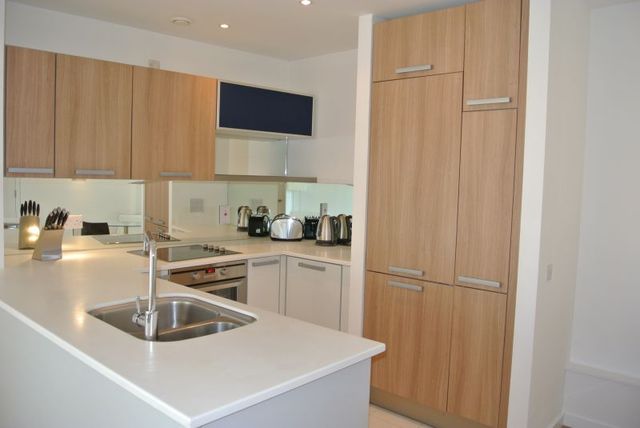  Image of 2 bedroom Apartment to rent in Goulden Street Manchester M4 at Rochdale Road  Manchester City, M4 5EN