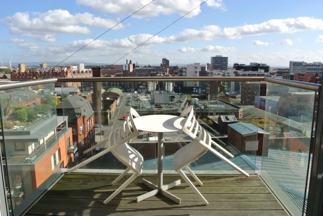  Image of 2 bedroom Apartment to rent in Goulden Street Manchester M4 at Rochdale Road  Manchester City, M4 5EN
