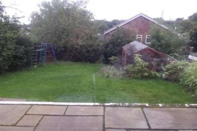  Image of 4 bedroom Detached house to rent in Smalley Croft Penwortham Preston PR1 at Preston, PR1 9TZ