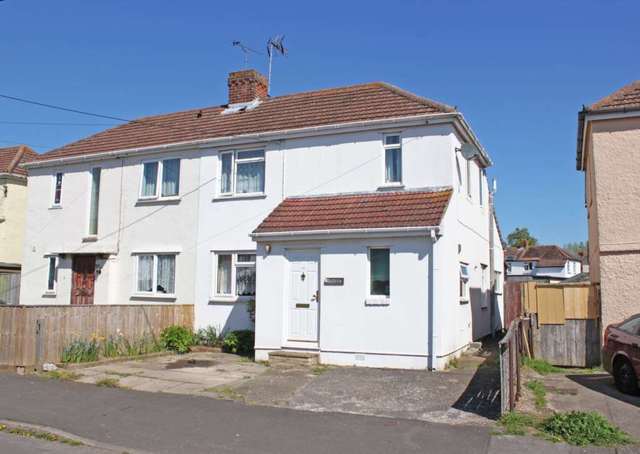  Image of 3 bedroom Semi-Detached house for sale in South Park Avenue Didcot OX11 at South Park Avenue  Didcot, OX11 8NB