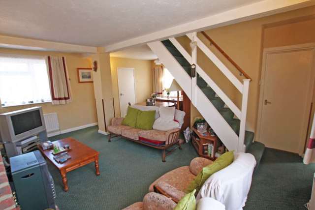  Image of 3 bedroom Semi-Detached house for sale in South Park Avenue Didcot OX11 at South Park Avenue  Didcot, OX11 8NB