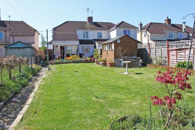  Image of 3 bedroom Semi-Detached house for sale in South Park Avenue Didcot OX11 at South Park Avenue  Didcot, OX11 8NB