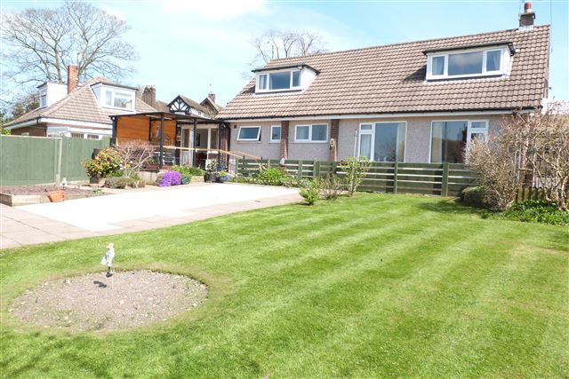  Image of 4 bedroom Bungalow for sale in Springfield Drive Leek ST13 at Springfield Drive  Leek, ST13 6ET