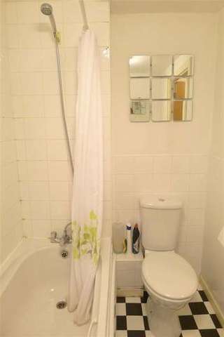  Image of 1 bedroom Flat for sale in Bell Hill Road St. George Bristol BS5 at 125 Bell Hill Road St George Bristol, BS5 7NQ