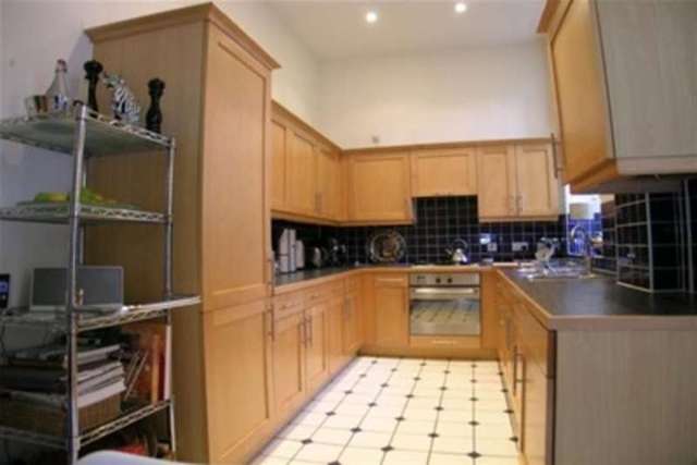  Image of 2 bedroom Terraced house to rent in Mandelbrote Drive Littlemore Oxford OX4 at Oxford, OX4 4TN