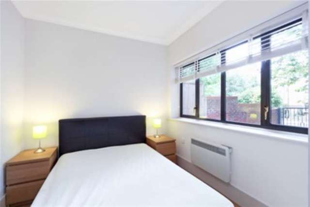  Image of 1 bedroom Flat to rent in St. Helens Gardens London W10 at London, W10 6LH
