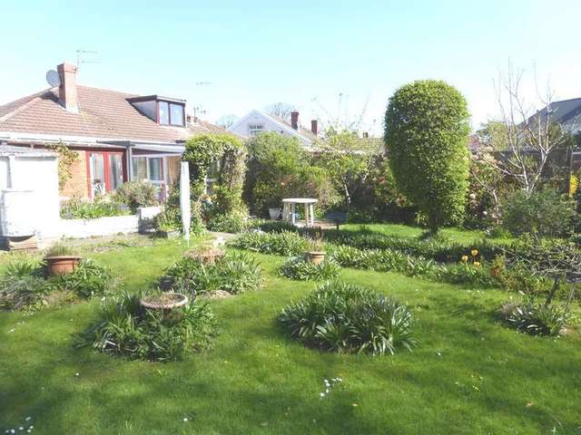  Image of 2 bedroom Detached house for sale in St. Johns Drive Porthcawl CF36 at Porthcawl  Porthcawl, CF36 5PW