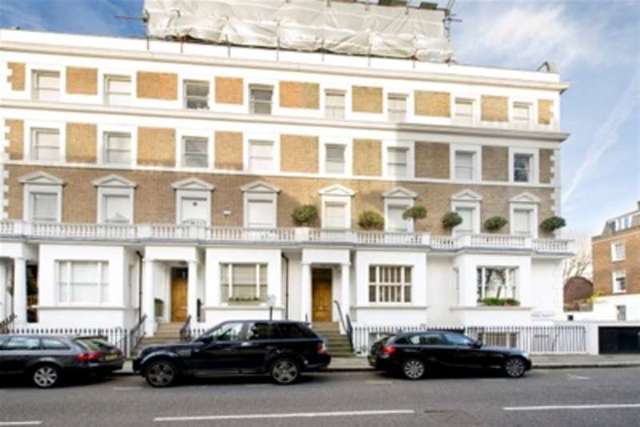  Image of Flat to rent in St. Leonards Terrace London SW3 at London, SW3 4QQ