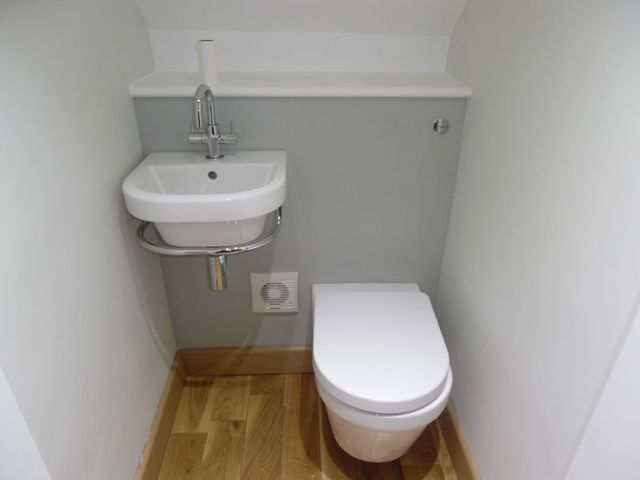  Image of 2 bedroom Flat to rent in Stanley Park Road Wallington SM6 at Stanley Park Road  Wallington, SM6 0HH