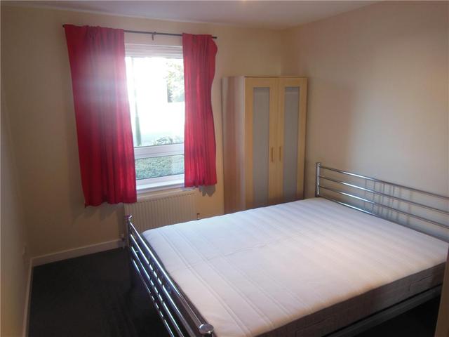  Image of 2 bedroom Flat to rent in Stenhouse Gardens Edinburgh EH11 at Stenhouse Edinburgh Edinburgh, EH11 3LS