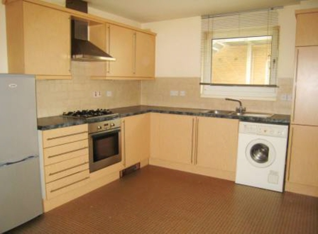  Image of 2 bedroom Flat to rent in Stenhouse Gardens Edinburgh EH11 at Stenhouse Edinburgh Edinburgh, EH11 3LS