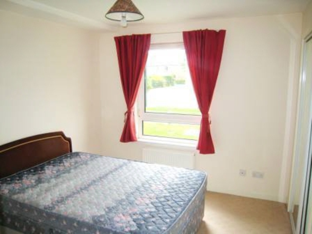  Image of 2 bedroom Flat to rent in Stenhouse Gardens Edinburgh EH11 at Stenhouse Edinburgh Edinburgh, EH11 3LS