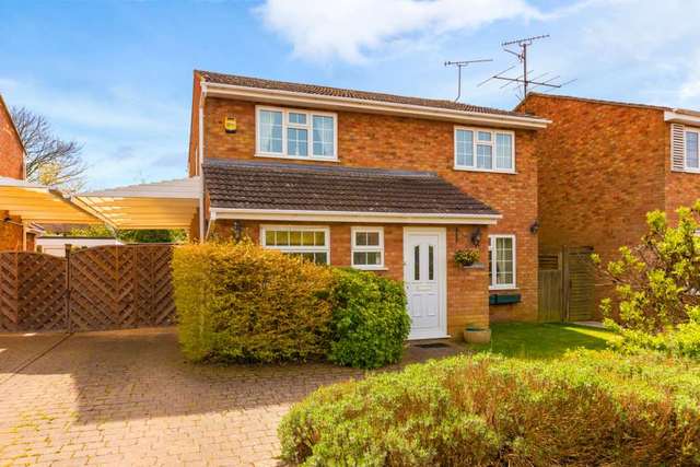  Image of 4 bedroom Detached house for sale in Stepnells Marsworth Tring HP23 at Stepnells Marsworth Tring, HP23 4NQ