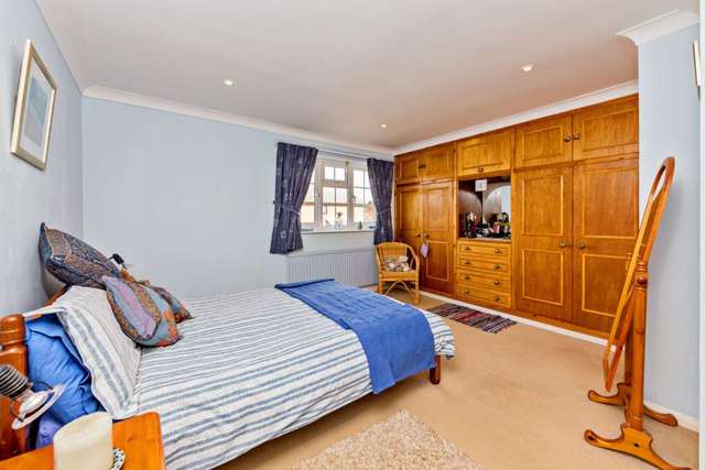  Image of 4 bedroom Detached house for sale in Stepnells Marsworth Tring HP23 at Stepnells Marsworth Tring, HP23 4NQ