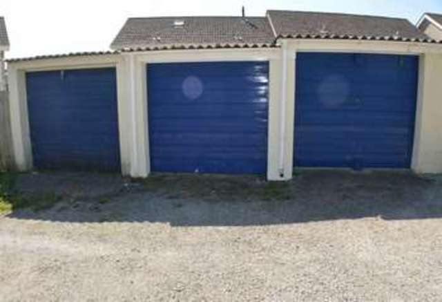  Image of 2 bedroom Property for sale in Stoneable Road Radstock BA3 at Stoneable Road Radstock Radstock, BA3 3JR