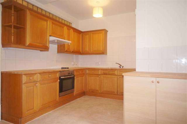  Image of 6 bedroom Apartment to rent in Park Road London NW8 at Park Road St John`s Wood London, NW8 7HY