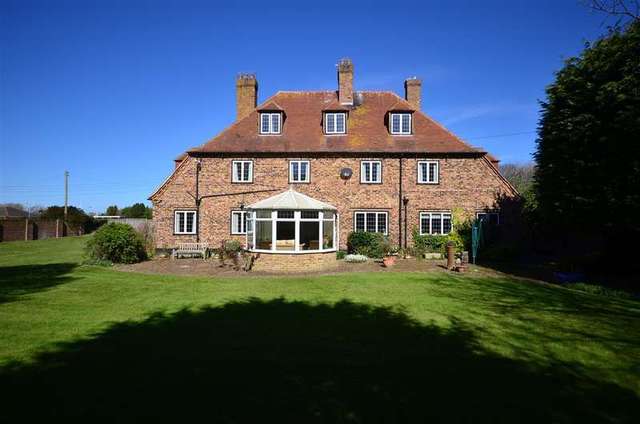  Image of 6 bedroom Detached house for sale in Sussex Road New Romney TN28 at New Romney Kent New Romney, TN28 8HL