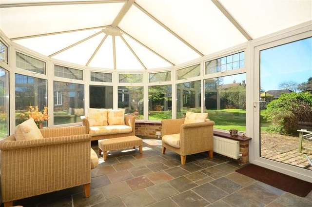  Image of 6 bedroom Detached house for sale in Sussex Road New Romney TN28 at New Romney Kent New Romney, TN28 8HL