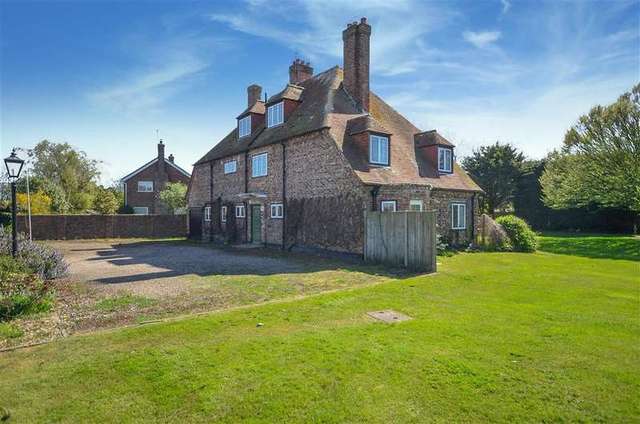  Image of 6 bedroom Detached house for sale in Sussex Road New Romney TN28 at New Romney Kent New Romney, TN28 8HL