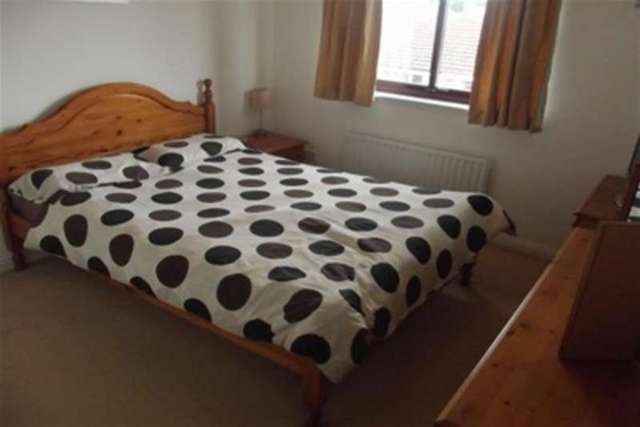  Image of 2 bedroom Flat to rent in Sutherland Crescent Hamilton ML3 at Hamilton, ML3 9SJ