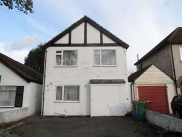  Image of 3 bedroom Detached house to rent in Sunningdale Road Sutton SM1 at Sutton, SM1 2JS