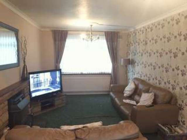  Image of 3 bedroom Semi-Detached house to rent in Swancote Drive Penn Wolverhampton WV4 at Swancote Drive Warstones Wolverhampton, WV4 4RJ