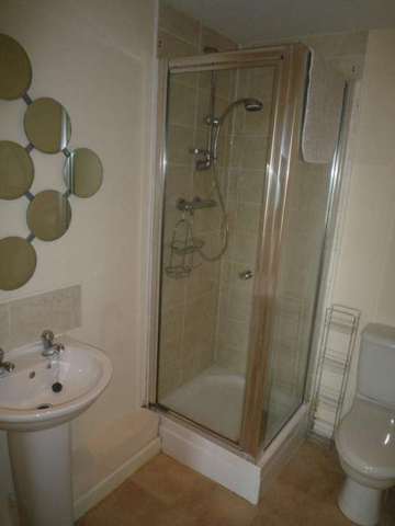  Image of 2 bedroom Apartment to rent in Ashton Old Road Openshaw Manchester M11 at Ashton Old Road Beswick Manchester, M11 2DL