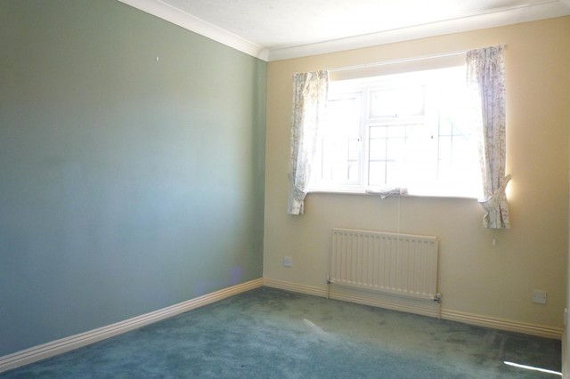  Image of 3 bedroom Detached house to rent in Tawny Owl Close Stubbington Fareham PO14 at Stubbington  Fareham, PO14 3JB