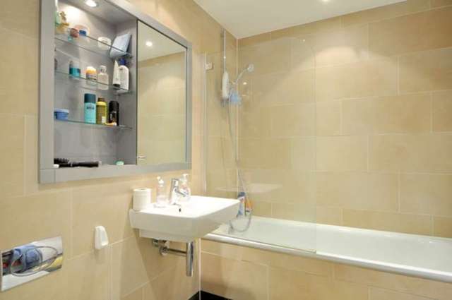  Image of 2 bedroom Flat to rent in East Lane London SE16 at Axis Court  Shad Thames, SE16 4UQ