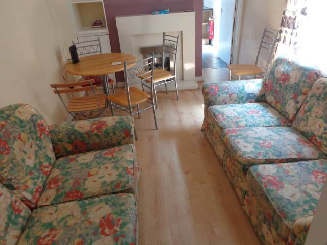  Image of 5 bedroom Detached house to rent in Tewkesbury Place Cardiff CF24 at Cathays  Roath, CF24 4QU