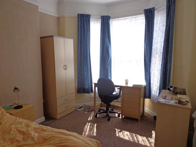  Image of 5 bedroom Detached house to rent in Tewkesbury Place Cardiff CF24 at Cathays  Roath, CF24 4QU