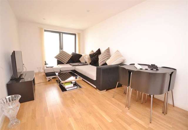  Image of 2 bedroom Apartment for sale in Pinner Road North Harrow Harrow HA1 at Greenhill, HA1 4BD