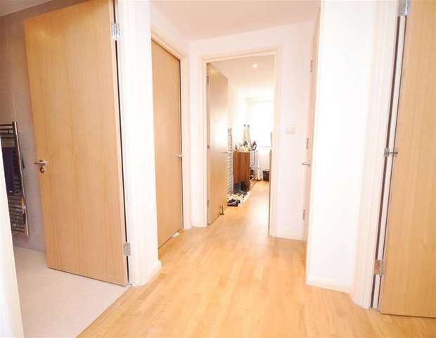  Image of 2 bedroom Apartment for sale in Pinner Road North Harrow Harrow HA1 at Greenhill, HA1 4BD