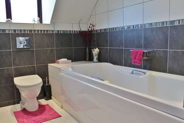  Image of 4 bedroom Detached house for sale in The Hawthorns Charvil Reading RG10 at Charvil  Reading, RG10 9TS