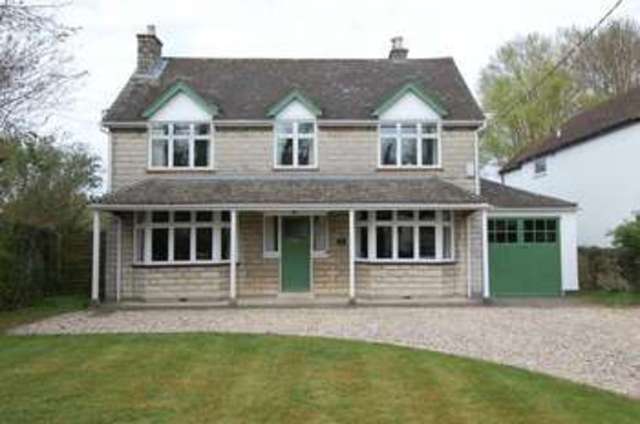  Image of 4 bedroom Detached house for sale in The Moors Kidlington OX5 at The Moors  Kidlington, OX5 2AD