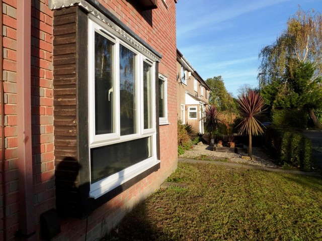  Image of Studio flat to rent in The Oaks Southampton SO19 at Southampton, SO19 7RP