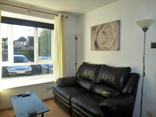  Image of Studio flat to rent in The Oaks Southampton SO19 at Southampton, SO19 7RP