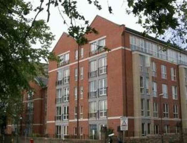  Image of 2 bedroom Flat to rent in Russell Road Nottingham NG7 at The Pavilion 3, Russell Road Nottingham, NG7 6GB