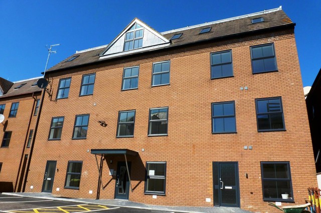  Image of 1 bedroom Flat to rent in Norwich Avenue West Westbourne Bournemouth BH2 at 64-68 Norwich Avenue West  Bournemouth, BH2 6AW