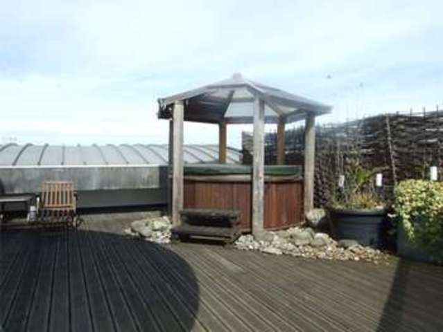  Image of 3 bedroom Apartment to rent in Kings Road Reading RG1 at Kings Road Reading Reading, RG1 4LY