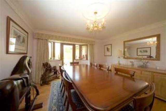  Image of 4 bedroom Property for sale in The Rye Eaton Bray Dunstable LU6 at The Rye Eaton Bray Eaton Bray, LU6 2BQ