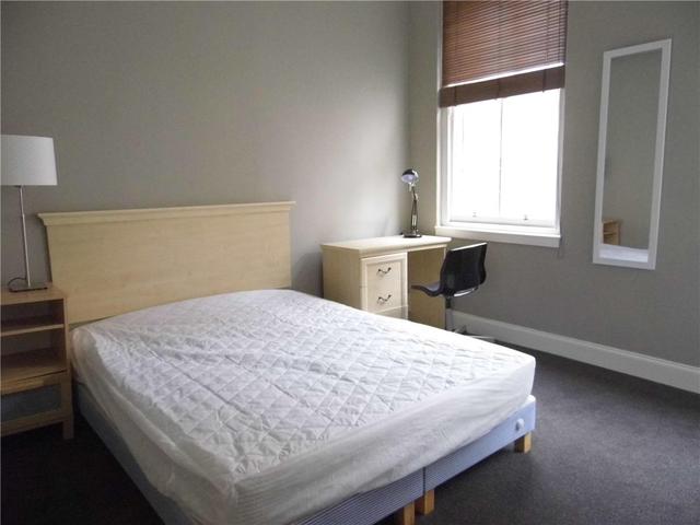  Image of 4 bedroom Flat to rent in Thistle Street Lane North West Edinburgh EH2 at New Town Edinburgh Edinburgh, EH2 1EA