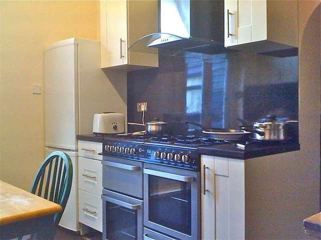  Image of 1 bedroom Detached house to rent in Thornbury Avenue Shirley Southampton SO15 at Southampton Shirley, SO15 5DA